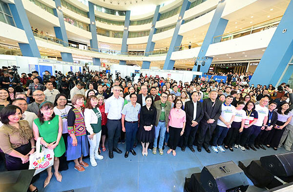 Trabaho O Negosyo Launches At SM MOA